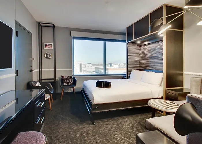 Hotel The Rose Chicago, Tapestry Collection By Hilton 4*