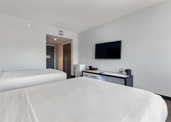 The Rose Chicago, Tapestry Collection By Hilton 4*