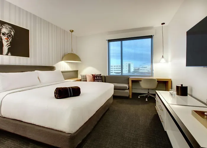 The Rose Chicago, Tapestry Collection By Hilton 4* Rosemont