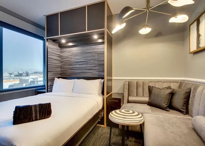 The Rose Chicago, Tapestry Collection By Hilton 4* Rosemont