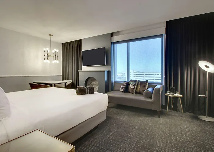 The Rose Chicago, Tapestry Collection By Hilton 4*