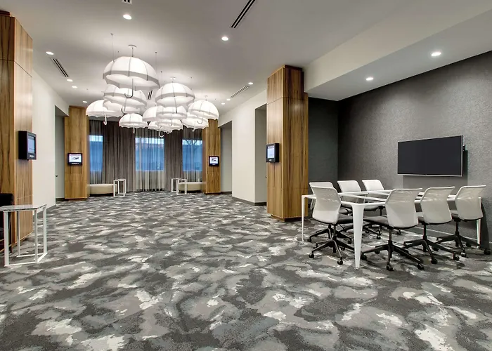 The Rose Chicago, Tapestry Collection By Hilton 4* Розмонт
